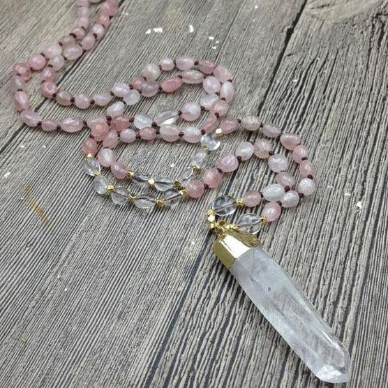 Collier en pierre de l'amour