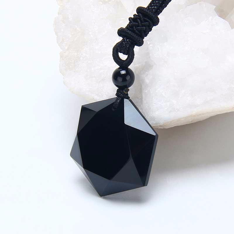 Pendentif étoile en obsidienne noire aux propriétés protectrices