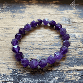 Bracelet en amethyste pour surmonter le deuil