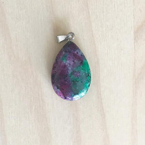 Pendentif pour stabiliser ses émotions en rubis zoisite